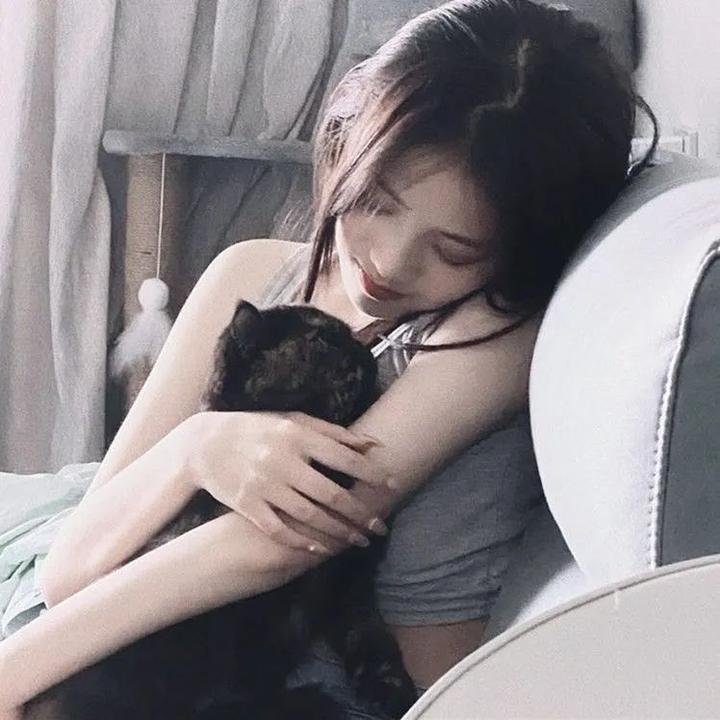 修学旅行时被分进了合不来的组